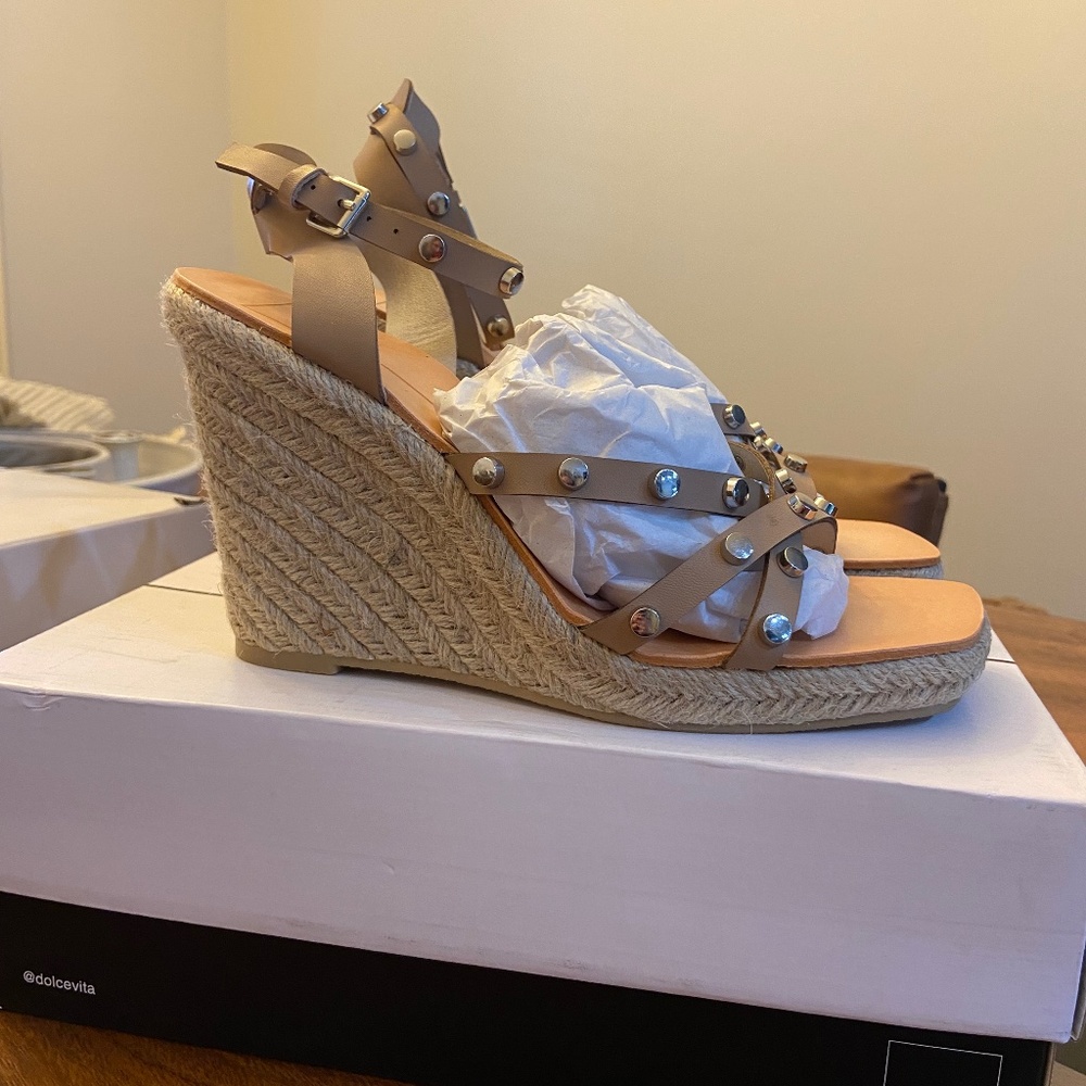 Dolce vita wedges